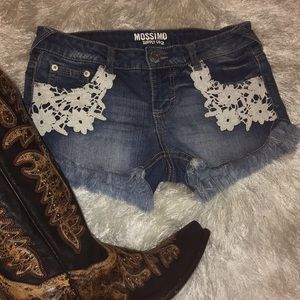 Mossimo Crochet Detail Low Rise Cut-off Denim Shorts 3 Juniors